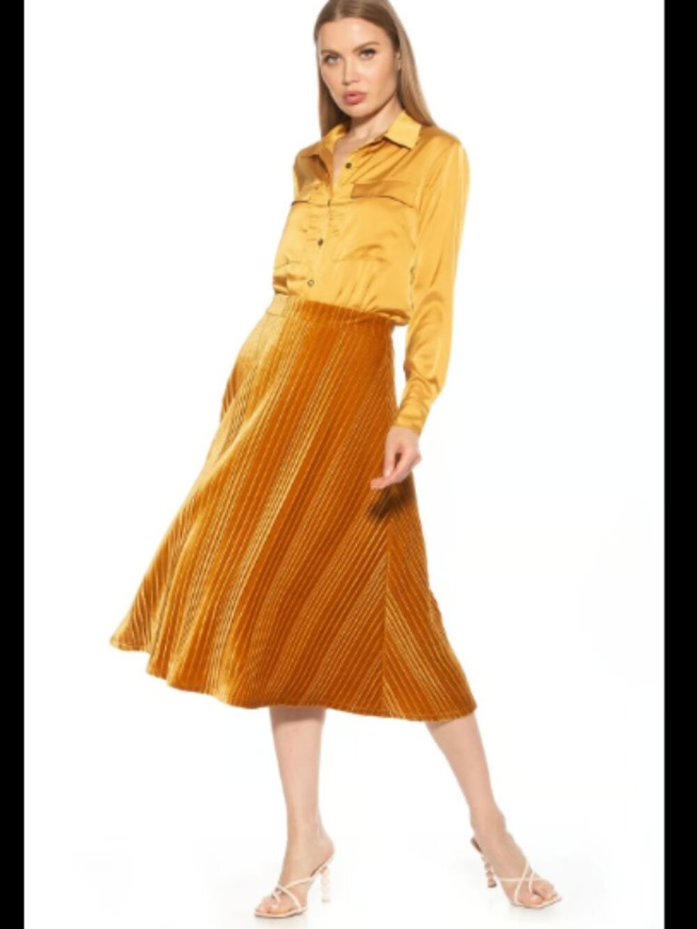 NWT Alexia Admor Alania Pleated Velvet Midi Skirt
